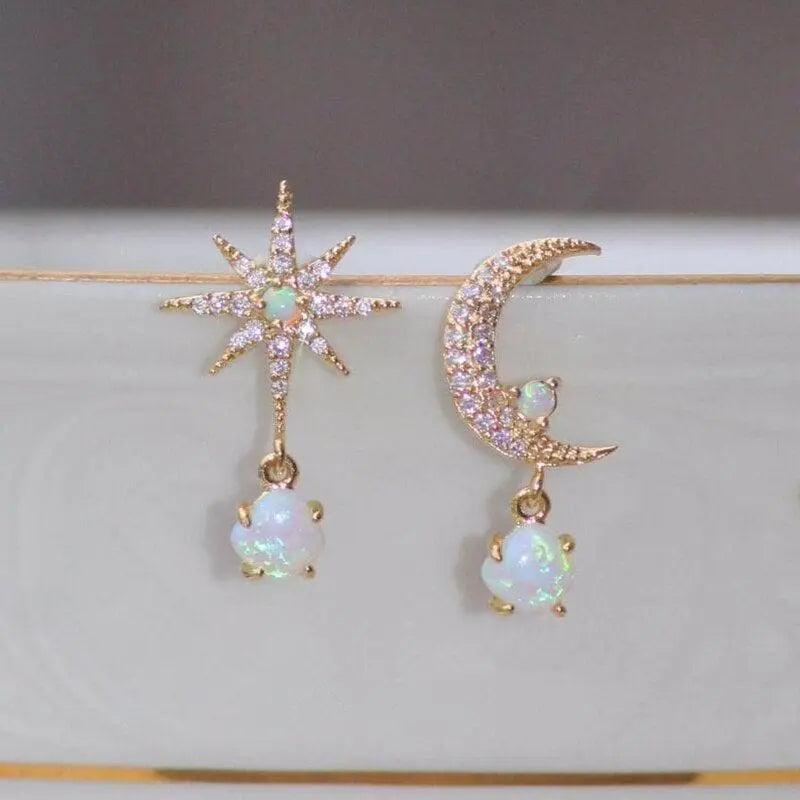 Boucles d'oreilles lune et étoile et opale | Or