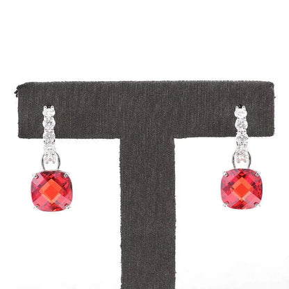 Boucles d'oreilles avec rubis et diamant | Or