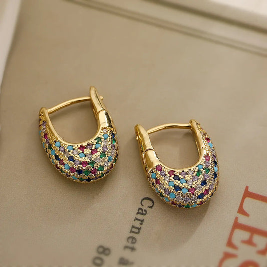 Boucles d'oreilles élégantes et colorées avec des cristaux intégrés | Or