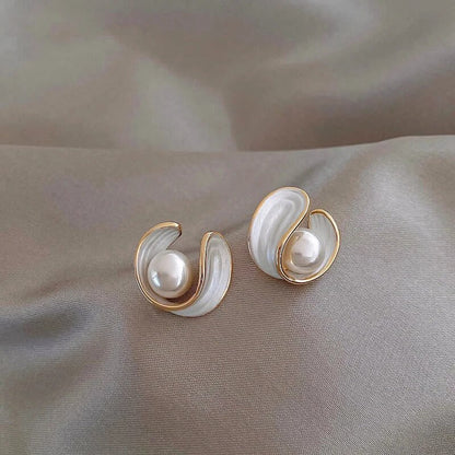 Boucles d'oreilles pendantes luxueuses en opale blanche et perles | Or