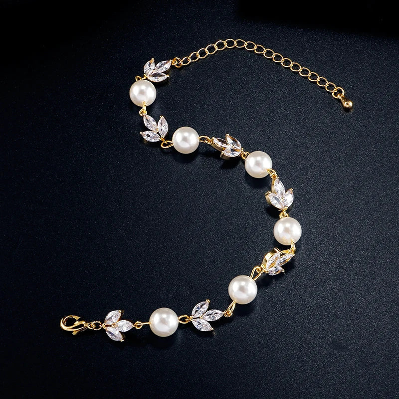 Bracelet rétro avec perles et feuilles en couleur or | Or