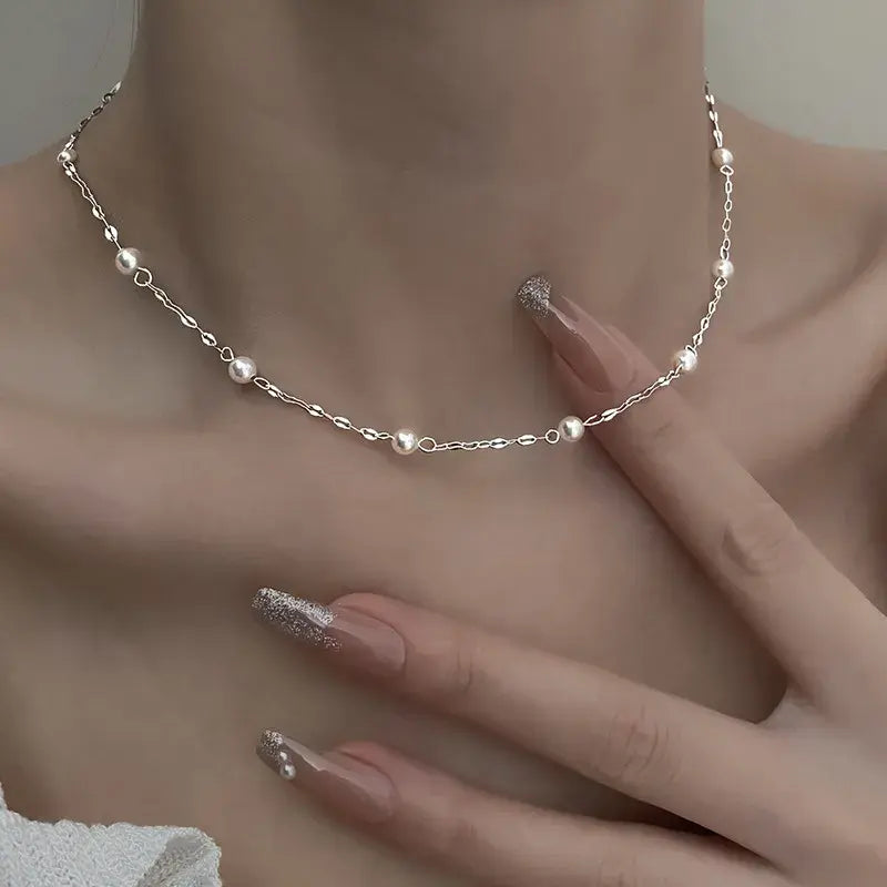 Collier élégant avec des perles brillantes | Or