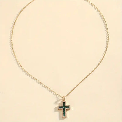Collier avec croix en émeraude | Or